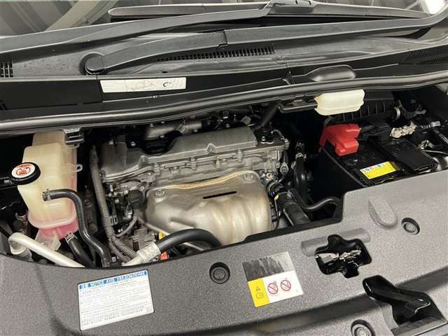 エンジンルーム内も隅々まで掃除がいきわたっています！