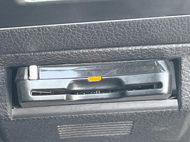 【ETC】高速道路の料金所をストレスなく通過！話題のスポットやサービスエリアに多い「スマートIC」利用時は必須のアイテムです。当店でセットアップを実施、ご納車当日からすぐにご利用いただけます！