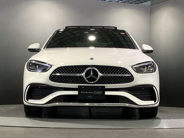 弊社はすべて正規認定中古車です。それは、世の中に存在する数ある中古車の中でも、メルセデス独自の厳しい基準をクリアした高品質な中古車です。