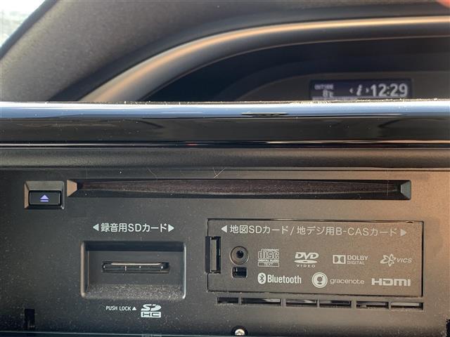 ◆Bluetooth機能付き◆フルセグTV◆CD◆DVDいろいろとついてるのでロング運転でも楽しい！！