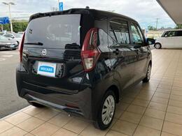 全国に店舗を展開しているのでどこでもお取り寄せが可能です！この車が気になるけど遠方だから・・・と諦める必要はありません！※別途陸送費が必要です。