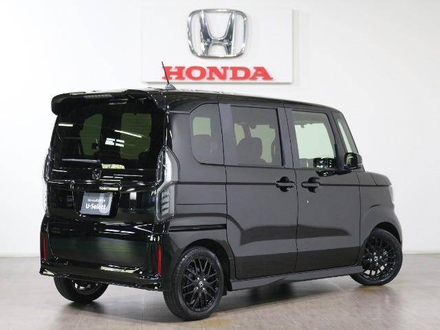 斜め後ろの画像です。