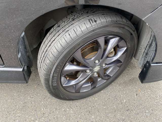 タイヤの溝もしっかり残っています！！