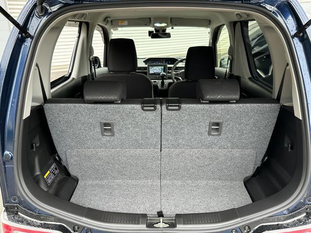 大口なテールゲートは活用の幅を広げてくれます！幅広、低い床面で大きな荷物の出し入れが簡単になります！日々のショッピング、レジャー等、生活を一段上のものにしてくれます！