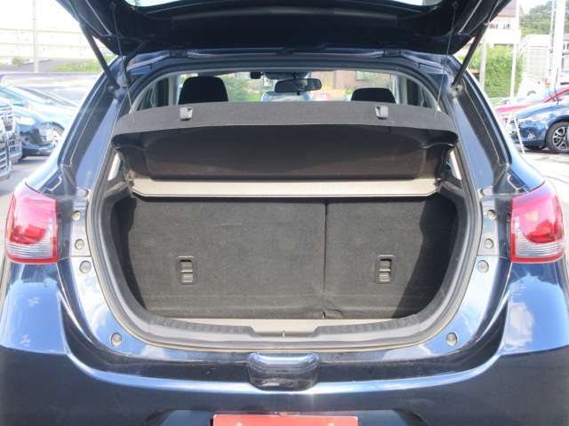 【自動車保険代理店】経験と知識豊富なスタッフが自動車保険の保証内容をご提案します。