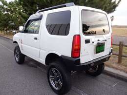 ターボ 4WD 5MT リフトUP MT＆クラッチ交換済み 社外マフラー 社外前後バンパー 後期ランドベンチャー純正16AW トラストグレッディインタークーラーキット 背面タイヤレス仕様