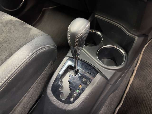 全国納車可能、ご自宅納車も承ります。遠方の方やご多忙な方も電話やメールでお気軽にご相談ください。