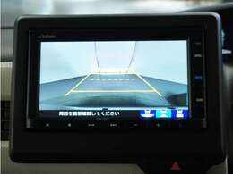 ◆バックカメラ◆リバースにするだけで映ります、後方の安全確認や、狭い駐車場での車庫入れ、雨の日や夜間など視界の悪い時に便利です！安全にバックする為には欠かせない装備です。