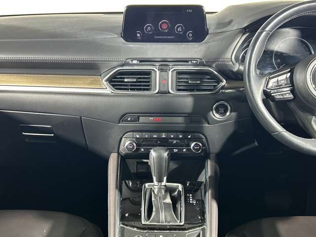 【インパネ全体】『インパネ全体』の画像になります。写真の内容に関してご不明点、ご質問等がございましたらお気軽にガリバー店舗までお問い合わせください。