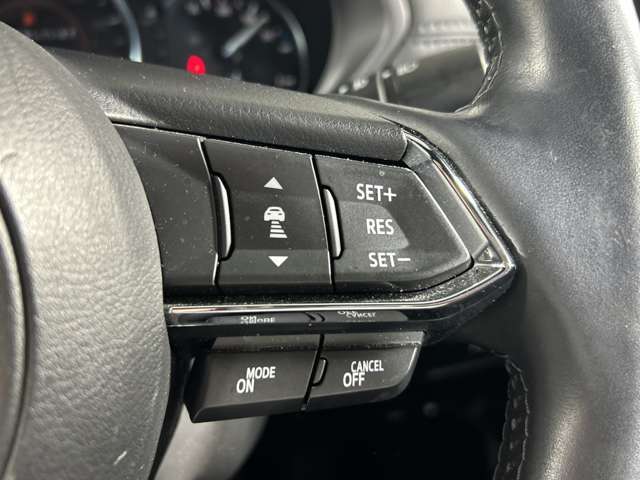 【運転席操作部】『運転席周辺の装備』の画像になります。快適なドライブを楽しむための機能が装備されています！運転席から触れるので使いやすいです！