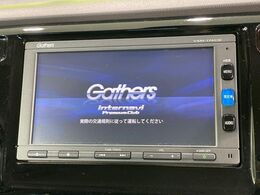 【純正ナビ】人気の純正ナビを装備。オーディオ機能も充実しており、Bluetooth接続すればお持ちのスマホやMP3プレイヤーの音楽を再生可能！毎日の運転がさらに楽しくなります！！