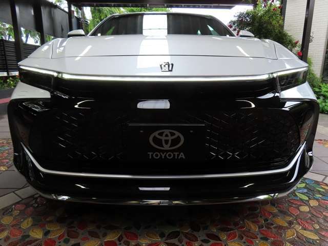 ■トヨタ新開発型HYBRIDデュアルターボブースト ハイブリッドシステム搭載（TURBO ENGINE × DUAL BOOST HYBRID SYSTEM.）■電子制御AWD(4WD駆動)システム搭載（E-Four Advanced.）■DirectShift-6AT専用搭載モデル