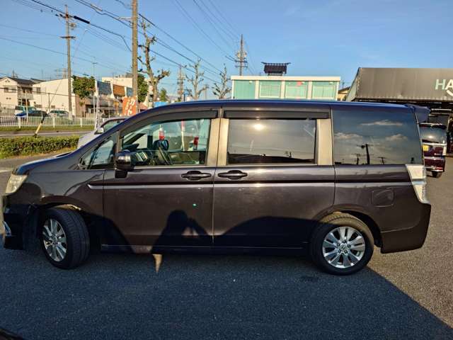 お車の事なら何でもご相談ください。私たちがしっかりサポートさせて頂きます。下取り、処分するお車、不動車がございましたらご相談ください。他店に負けないように頑張てます！！格安軽自動車は大高店へ♪