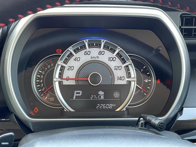【スピードメーター】メーターがシンプルで見やすく運転しやすいですね！