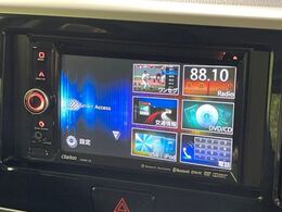 【ナビゲーション】目的地までしっかり案内してくれる使いやすいナビ。Bluetooth接続すればお持ちのスマホやMP3プレイヤーの音楽を再生可能！毎日の運転がさらに楽しくなります！！