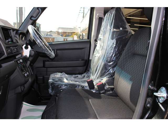 ☆ご掲載中の車両に関して☆　気になる点や知りたいことがあればお気軽にお問い合わせ・お電話くだいませ！すぐに詳しい営業のスタッフから詳しいお話を致します！