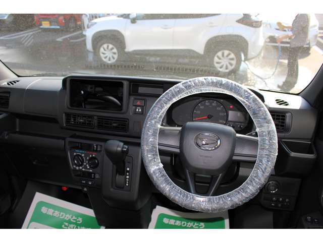 ☆当社の中古車の特徴☆　当社の中古車はお客様からの下取り車両や社用車が中心です。中間マージンが発生しないためお安くお渡しができます！