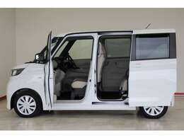 両側スライドドア