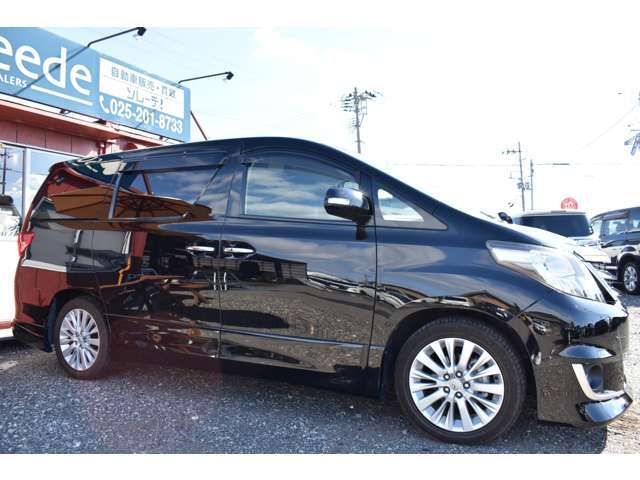 評価点4.5点、内装B評価のお車でございます♪　☆新潟市西区に2店舗（黒埼店・内野FC店）、輸入車・ミニバン・SUVを中心に約50台以上のお車をご用意しております☆