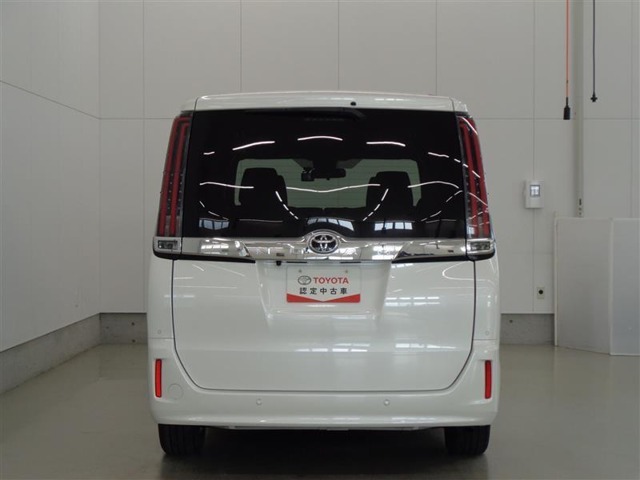 TOYOTA認定中古車とは　【1】まるごとクリーニング【2】車両検査証明書【3】ロングラン保証　この『3つの安心』をセットにした中古車のブランドになります。