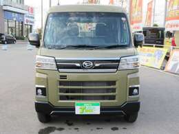 当店にて半年間、展示試乗車兼社用車として使用した車です。もちろん禁煙車です！