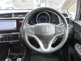 最近のクルマはたくさんスイッチがあるにゃん！そんなときも知識豊富なスタッフが親切にお教えするにゃん☆