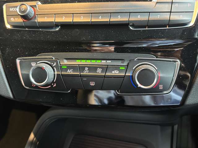 エアコン：車内の温度を夏は涼しく、冬は暖かくなるよう快適な環境をつくれます！