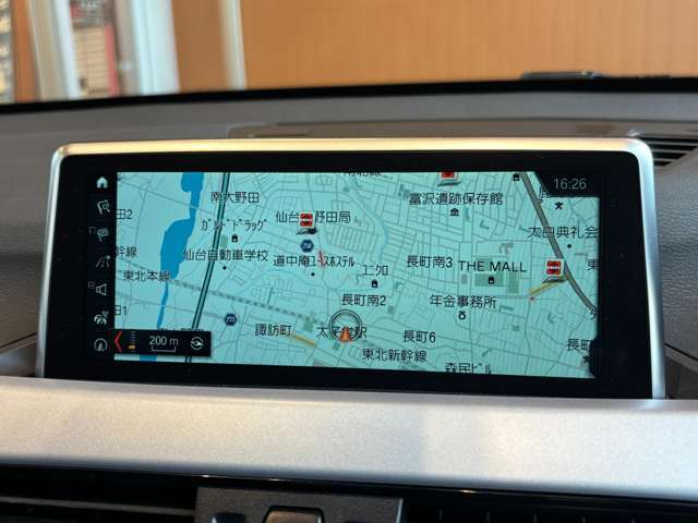 上質な乗り心地と快適なドライブをお楽しみ頂ける1台です。