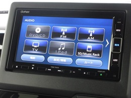 ナビゲーションはギャザズメモリーナビ(VXM-224VFi)が装着されております。AM、FM、CD、DVD再生、音楽録音再生、フルセグTV、Bluetoothがご使用いただけます。