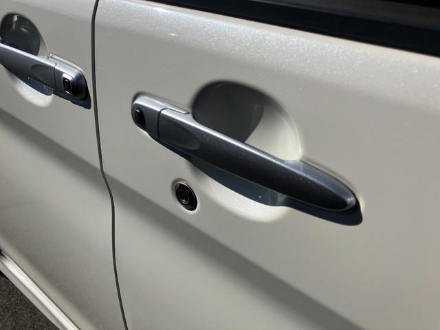 全店で携帯の充電サービスとFree　Wi-fiを完備しております。点検などの待ち時間などにご利用ください。