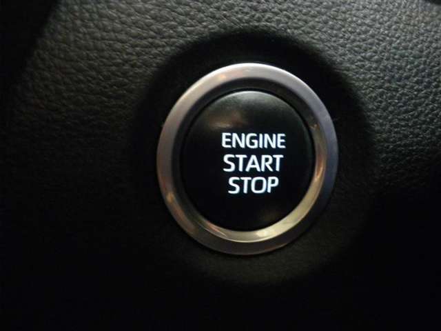 「ロングラン保証」付き！　約60項目・5000部品を1年間、走行距離無制限で保証します！　全国約5,000ヶ所のトヨタのお店で保証修理が受けられる、オールトヨタのネットワークを活かした保証です。