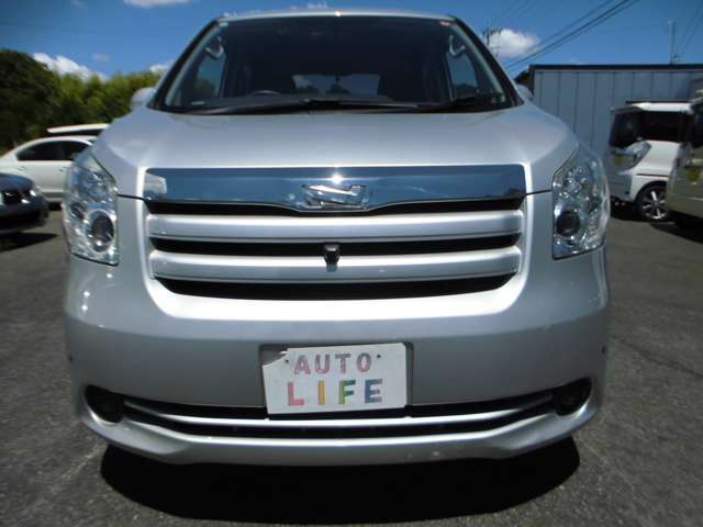 全車納車前にエンジンオイル交換実施、消耗品なども点検・交換してご納車いたします。