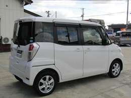 車内の空気の入れ替えに役立つ純正ドアバイザー☆雨天時に便利です☆