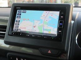 ナビゲーションももちろん装備☆多彩な機能で快適ドライブをアシスト☆オーディオ機能も充実しています☆