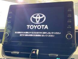【ディスプレイオーディオ】視認性が高いディスプレイ付きオーディオを装備♪操作性も良好で直感的なソース選択が可能です。