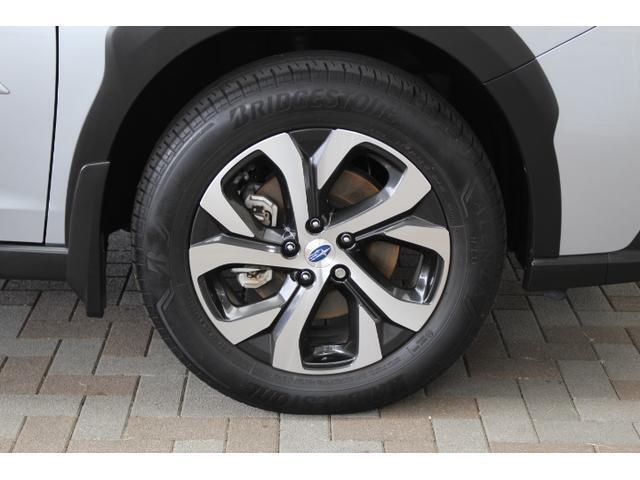 車両の内外装の状態は、第三者機関が発行している、「車両品質評価書」でも確認できます。お時間をいただきますが、傷の状態等を写真で個別にお送りすることもできますので、お気軽にお問合せください。