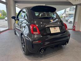 ご来店予約も受け付けております。お申込みフォームもしくはお電話でご来店ご希望日時をお伝え下さい。