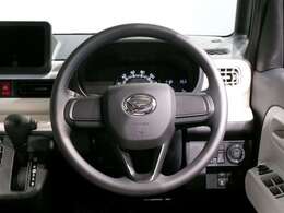 ドライバーに寄り添う快適な操作フィールをもたらすステアリングです。