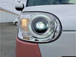 LEDライトで夜道は明るく安心です！