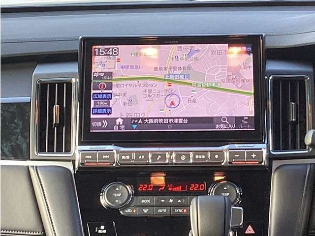 【ナビゲーション】ワイドで明るい液晶画面、簡単な操作方法、多機能ナビゲーション。知らない街でも安心です。