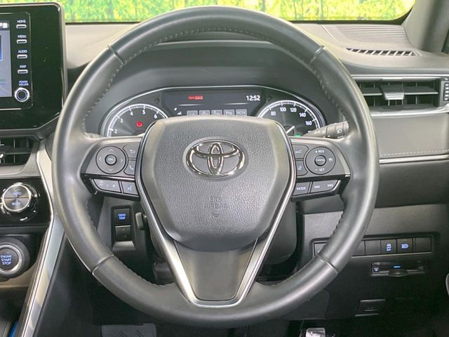 【ステアリングスイッチ】運転中、前方から目線をそらすことなく、オーディオ等の操作が可能な便利機能！安心＆快適なドライブを演出してくれます♪