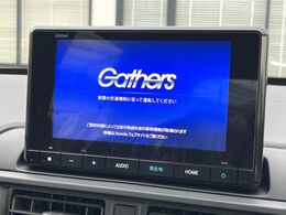 【純正8インチナビ】人気の純正ナビを装備。オーディオ機能も充実しており、Bluetooth接続すればお持ちのスマホやMP3プレイヤーの音楽を再生可能！毎日の運転がさらに楽しくなります！！