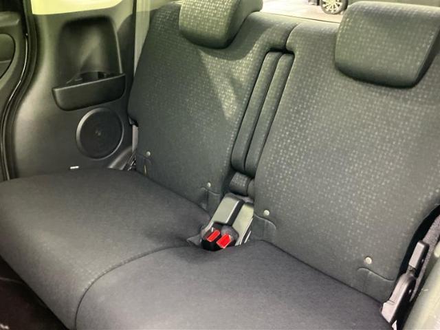 WECARSでは各商談席に大型モニターをご用意しております！見やすい大画面でゆったりと全国の在庫をご覧いただけます！是非ご来店お待ちしております！