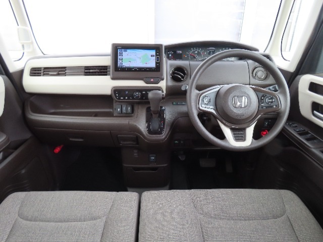 前方の視界もよく運転もしやすい作りになっています♪