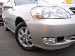 レアモデル！レガリアFOURナビパッケージ！低走行の禁煙車！パワーシート付き！コンビハンドル！ウッドトリム！4WDモデル！全体的に清潔感のあるきれいなお車です！お探しなら必見です！