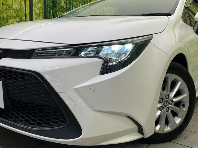 【LEDヘッドライト】悪天候や夜間走行時も良好な視界を確保し安心して運転できる高輝度LEDヘッドライトを装備！点灯速度が早く、消費電力も抑えられています。