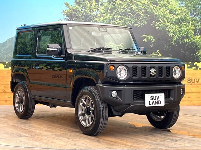 大好評のボディコーティング「弾スプラッシュコート」もご納車までに施工可能。通常のガラスコートと異なる、耐久年数6年の無機質ガラスコーティングが、ボディをキレイな状態に保ってくれます。