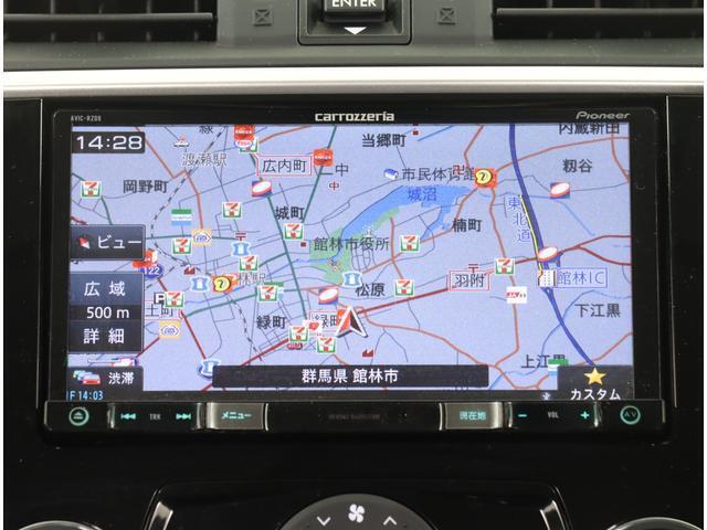 ナビ付きですので初めての場所や遠出に大活躍！Bluetoothでお使いのスマートフォンやミュージックプレイヤー接続することで音楽の再生もできます！！またフルセグ(ワンセグ)でのテレビの視聴も可能！！