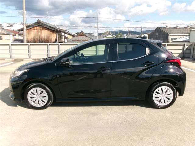 トヨタ認定中古車になります。まるごとクリーニングで見えない部分もまるごと洗浄しております。