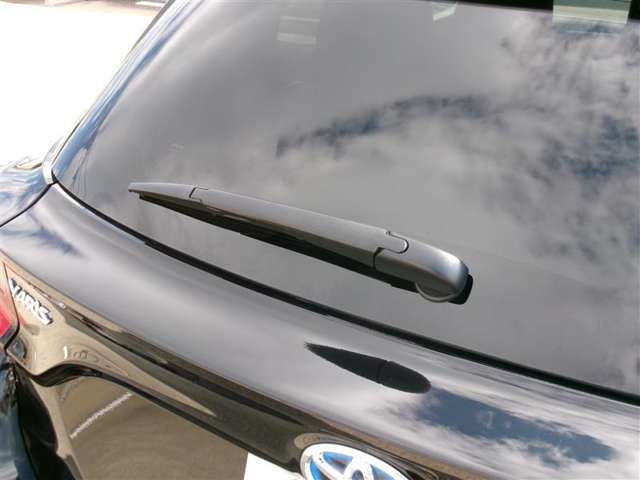 リアワイパー付きですので、雨の日も安心の必須アイテムです！